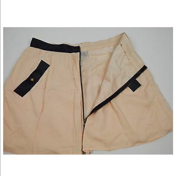 Tan Front Zipper Skirt w/ Pockets - Picture 4 of 6